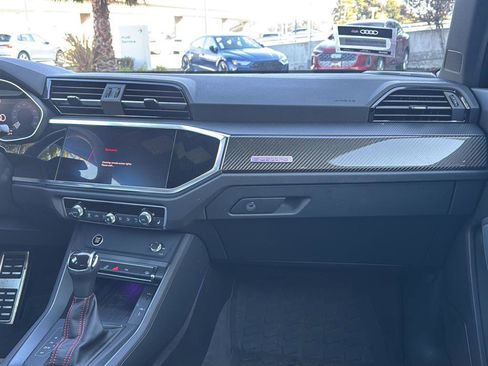 Used 2025 Audi Q3 2.0T Premium Plus w/ Premium Plus Package image 11