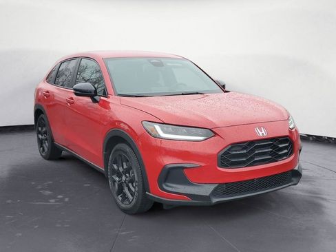 Used 2024 Honda HR-V Sport image 2