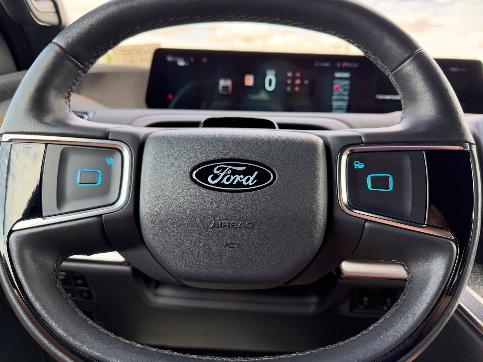 Used 2025 Ford Expedition Tremor AWD/4WD image 19