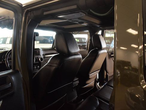 Used 2015 Jeep Wrangler Unlimited Sahara w/ Dual Top Group AWD/4WD image 61