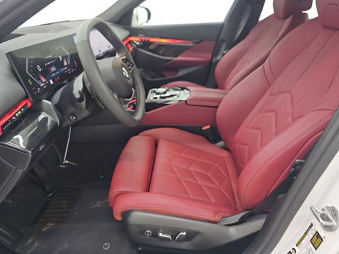 Used 2026 BMW 540i xDrive AWD/4WD image 7