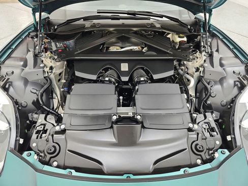 Used 2024 Aston Martin DB12 Coupe RWD image 17