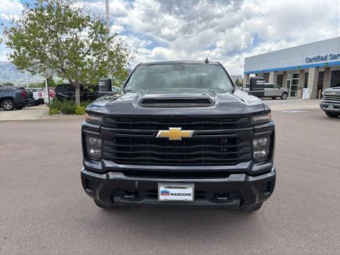 Used 2024 Chevrolet Silverado 2500 Custom w/ Custom Convenience Package AWD/4WD image 2