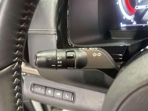 Used 2022 Nissan Pathfinder Platinum w/ Cargo Package image 26