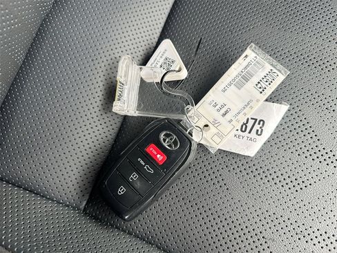 Used 2025 Toyota Camry XSE image 35