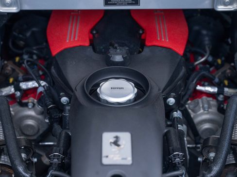 Used 2017 Ferrari 488 Spider RWD image 23