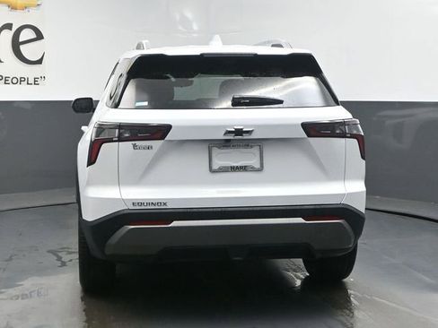 New 2026 Chevrolet Equinox LT w/ Convenience Package II image 13