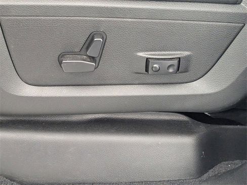 Used 2025 RAM 2500 Limited image 15