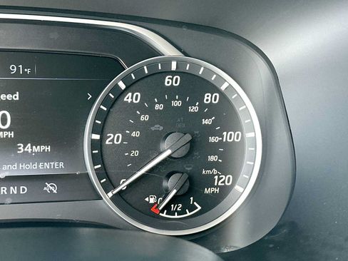 Used 2024 Nissan Frontier SV w/ SV Convenience Package RWD image 19