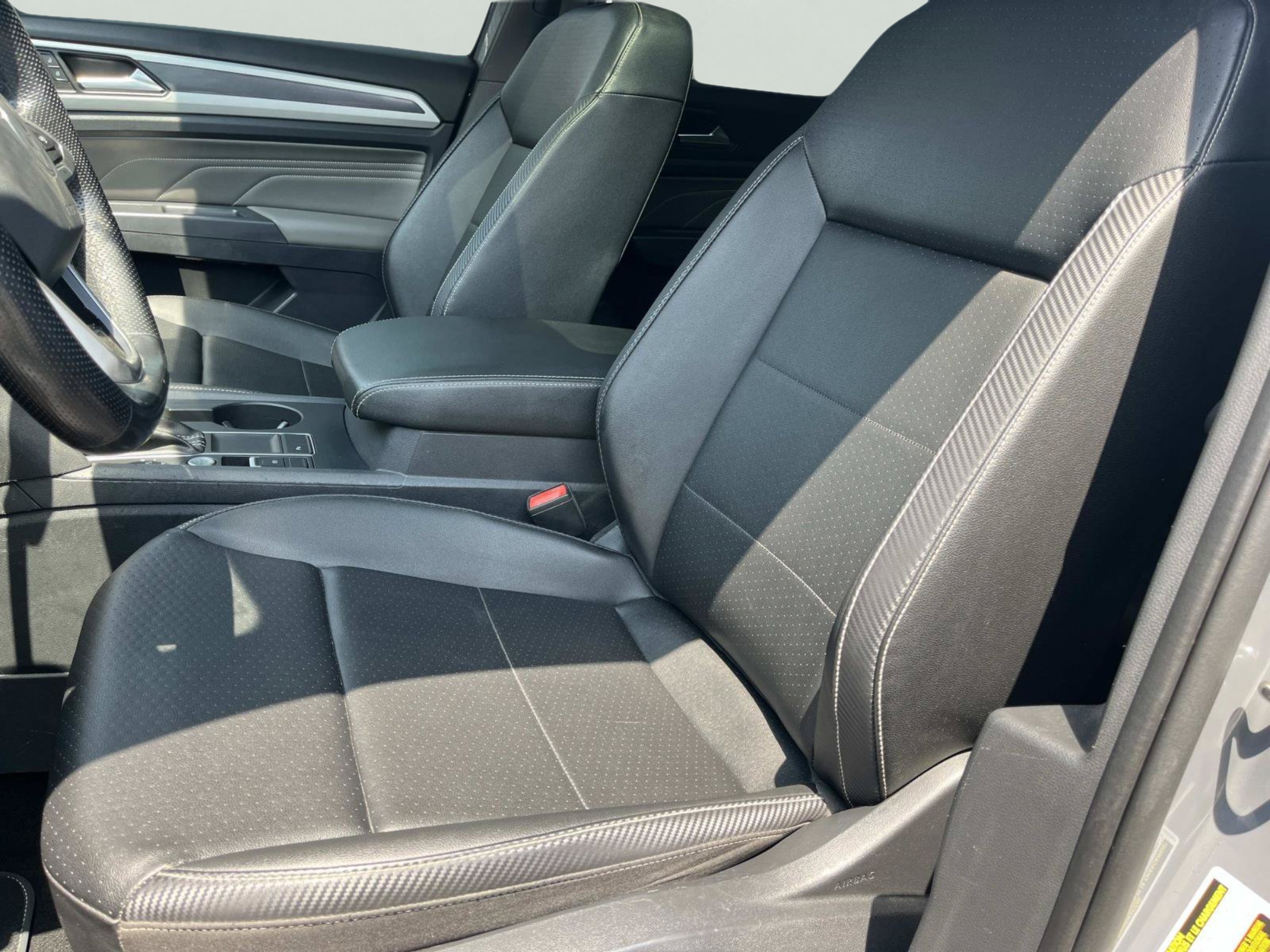 Used 2021 Volkswagen Atlas Cross Sport SE w/ Panoramic Sunroof Package FWD image 29