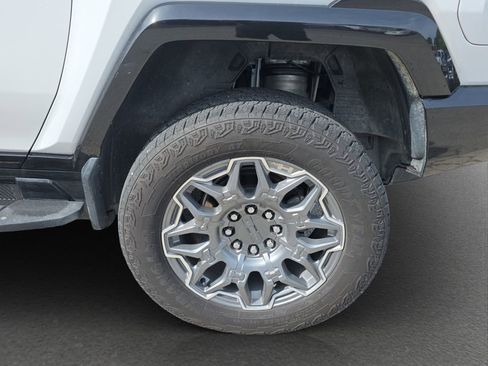 Used 2024 GMC Hummer EV 3X AWD/4WD image 5