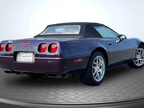 Used 1992 Chevrolet Corvette Convertible RWD image 6