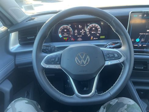 New 2026 Volkswagen Tiguan SE AWD/4WD image 29
