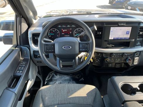 Used 2025 Ford F250 XLT AWD/4WD image 11