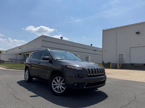Used 2014 Jeep Cherokee Limited AWD/4WD image 2