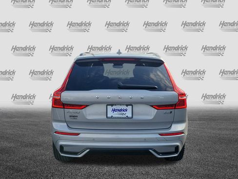 Certified 2025 Volvo XC60 B5 Plus image 7