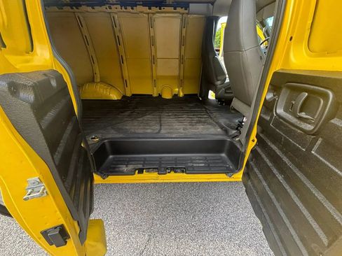 Used 2023 Chevrolet Express 2500 RWD image 18