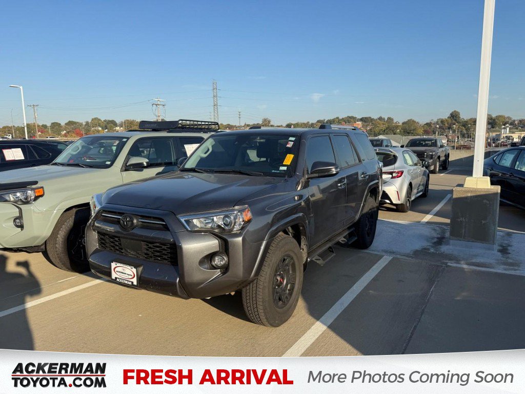 Used 2023 Toyota 4Runner SR5 Premium w/ Moonroof Package AWD/4WD image 1