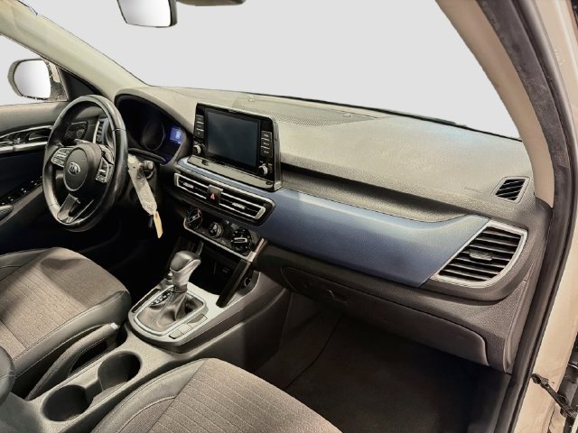 Used 2021 Kia Seltos S FWD image 25