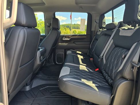 New 2025 Chevrolet Silverado 2500 LT w/ Trail Boss Package AWD/4WD image 11