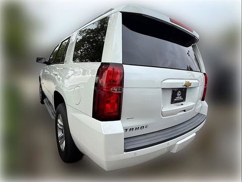 Used 2016 Chevrolet Tahoe LT w/ Luxury Package RWD image 2