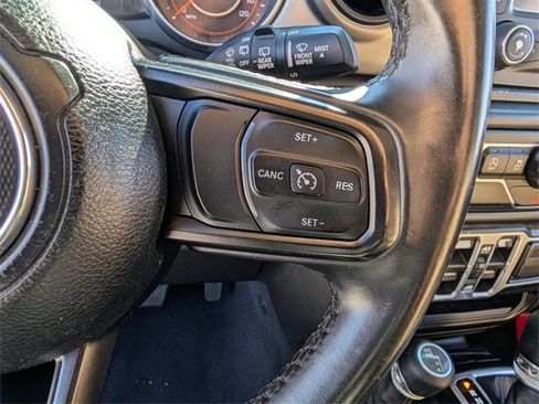 Used 2018 Jeep Wrangler Unlimited Sport S image 24