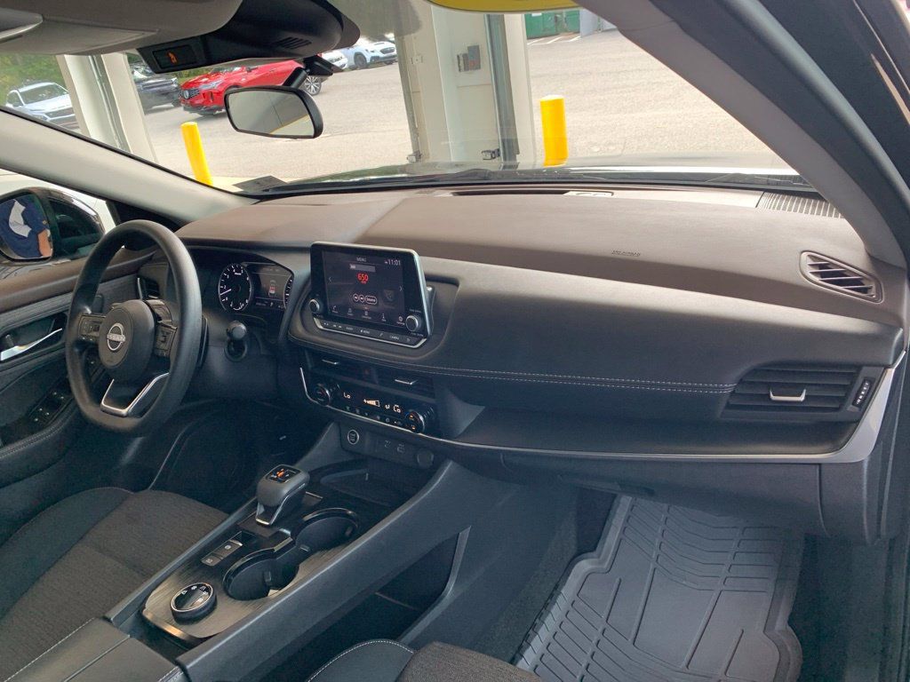 Used 2023 Nissan Rogue SV AWD/4WD image 20