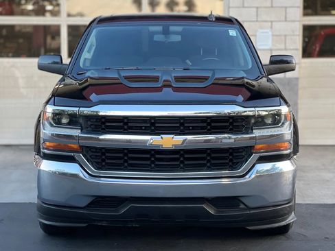 Used 2018 Chevrolet Silverado 1500 LT image 2