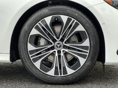 New 2026 Mercedes-Benz E 350 4MATIC Sedan image 10