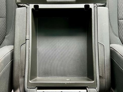 Used 2020 Chevrolet Silverado 1500 Custom w/ Custom Value Package image 32