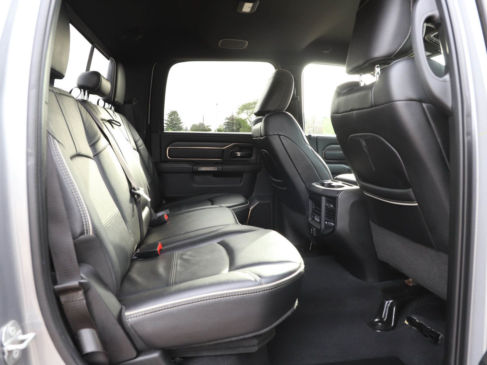 Used 2023 RAM 2500 Limited w/ Night Edition AWD/4WD image 12