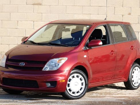 Used 2006 Scion xA FWD image 8