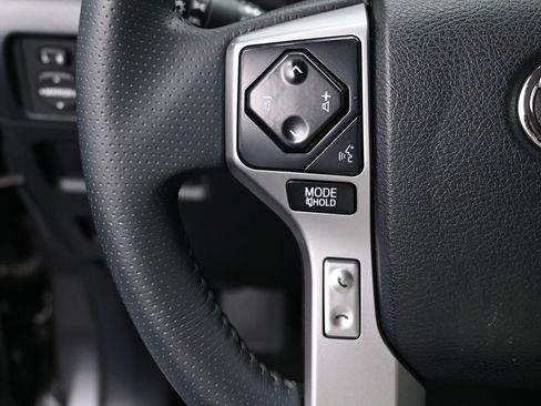 Certified 2022 Toyota 4Runner SR5 Premium image 17