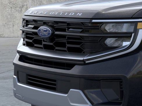 New 2026 Ford Expedition Max Platinum image 17