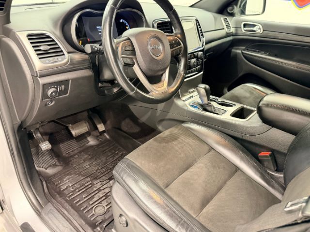 Used 2019 Jeep Grand Cherokee Altitude AWD/4WD image 30