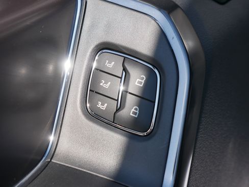 New 2026 Ford F250 Platinum w/ Tremor Off-Road Package image 40