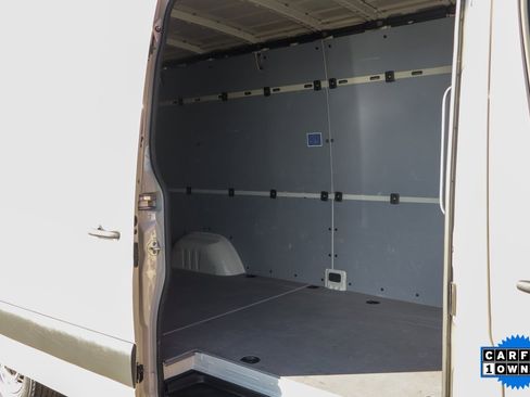 Used 2022 Mercedes-Benz Sprinter 2500 image 33