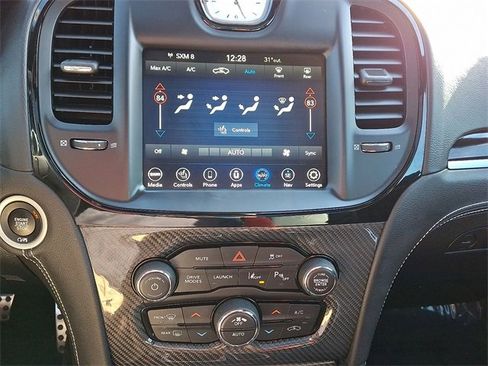 Used 2023 Chrysler 300 C image 16