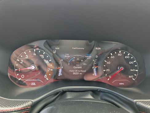 Used 2024 Jeep Compass Trailhawk AWD/4WD image 19