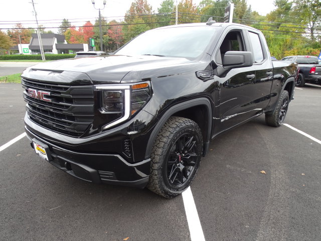 Certified 2023 GMC Sierra 1500 Pro w/ Graphite Edition AWD/4WD image 16