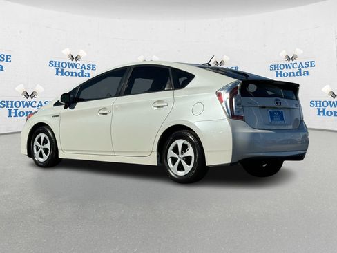 Used 2015 Toyota Prius Four image 5