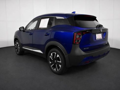 Used 2025 Nissan Kicks SV w/ SV Premium Package AWD/4WD image 6
