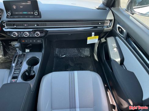 Used 2026 Honda Civic Sport image 18