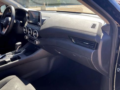 Used 2024 Nissan Sentra SV image 23