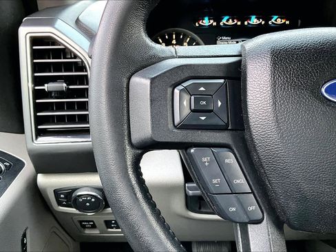 Used 2018 Ford F150 XLT w/ Equipment Group 302A Luxury image 23