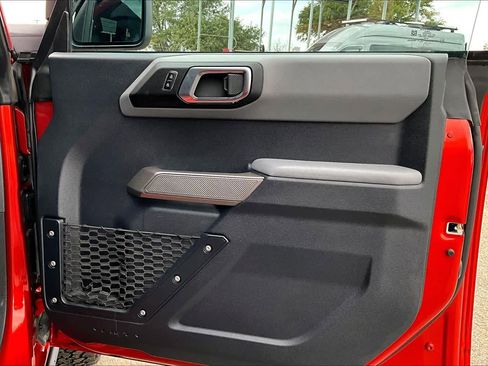 Certified 2023 Ford Bronco Black Diamond image 22