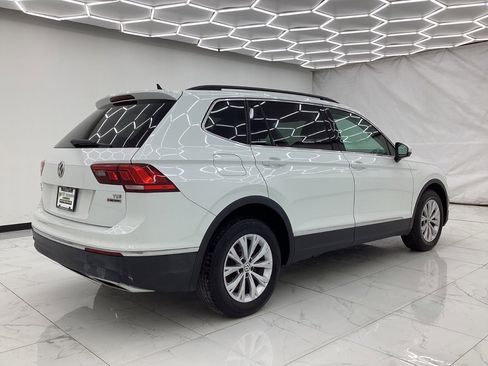 Used 2018 Volkswagen Tiguan SE AWD/4WD image 11