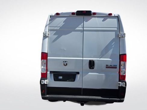 Used 2020 RAM ProMaster 2500 w/ Interior Convenience Group FWD image 5