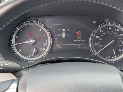 Used 2020 Toyota Highlander XLE FWD image 23