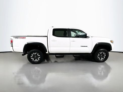 Used 2020 Toyota Tacoma TRD Off-Road w/ Advanced Technology Package image 5